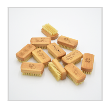 Kids Oak Nail Brush